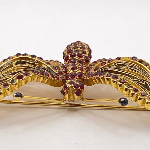 RARE 1940s VOGUE JEWELRY Butterfly Vintage Brooch Gold Tone Red Color Crystals - Picture 7 of 12